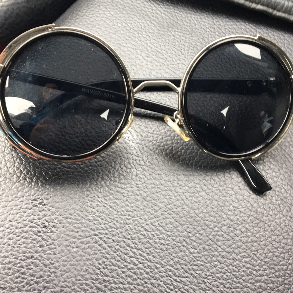 Retro race car derby side shade sunglasses